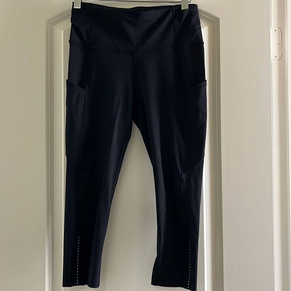 Lululemon fast and free leggings. Size 6